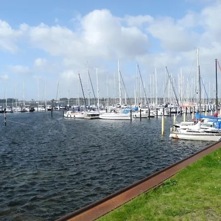 Meeresleuchten - * بابي